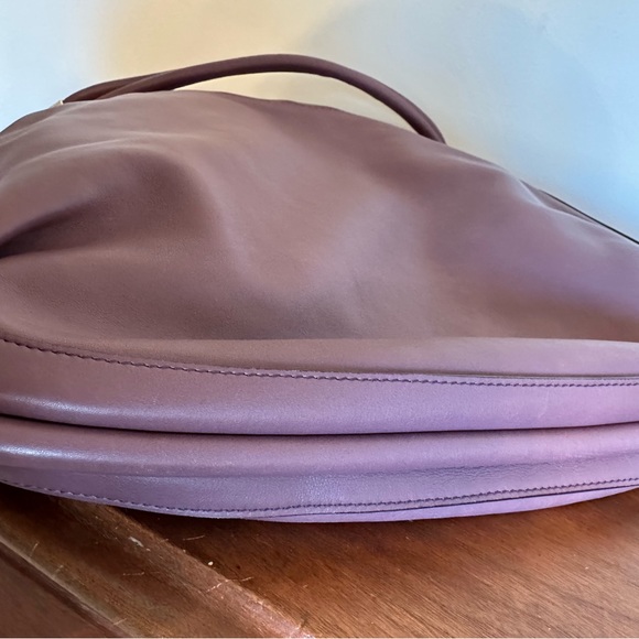 Salvatore Ferragamo Hobo Lavender Handbag Authentic Pristine Condition - Picture 5 of 11